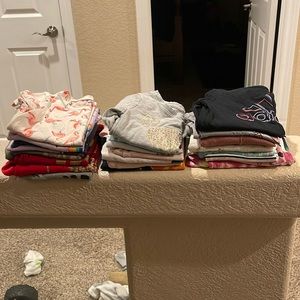 Girls graphic T-shirts sizes 3T to 4T various designer